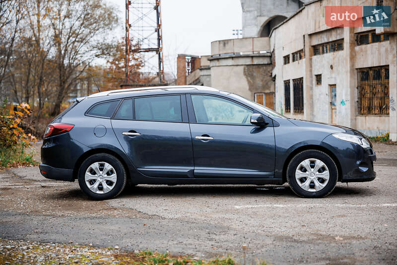 Универсал Renault Megane 2012 в Ивано-Франковске фото 8 Универсал Renault Megane 2012 в Ивано-Франковске