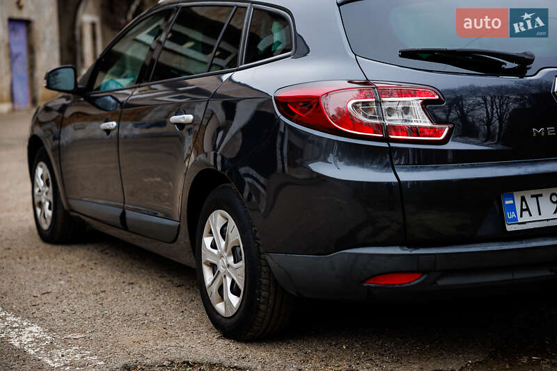 Универсал Renault Megane 2012 в Ивано-Франковске фото 12 Универсал Renault Megane 2012 в Ивано-Франковске