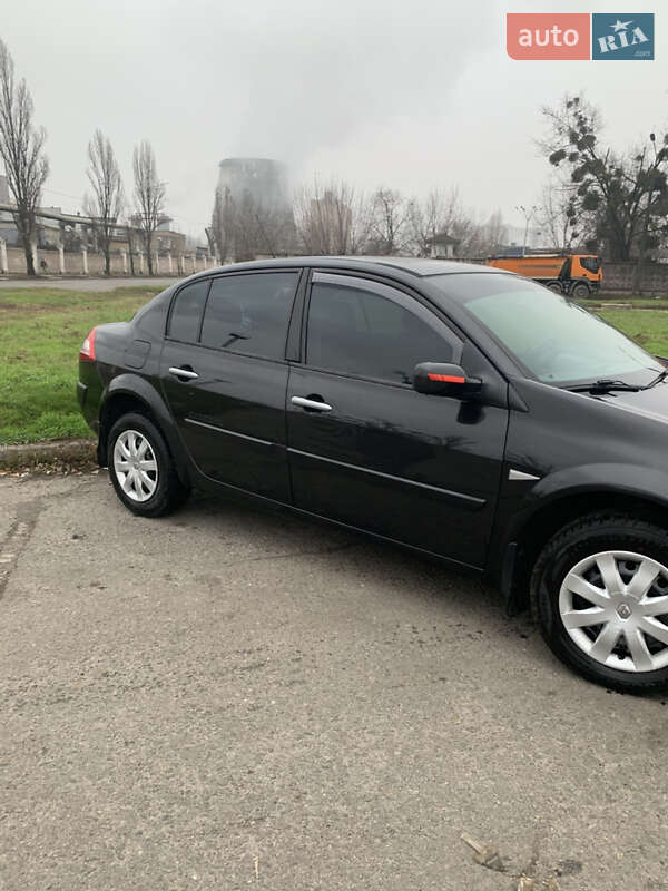 Седан Renault Megane 2009 в Києві фото 12 Седан Renault Megane 2009 в Києві