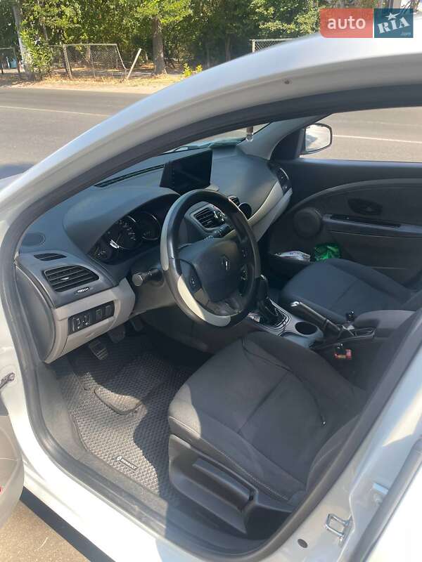 Хэтчбек Renault Megane 2011 в Одессе