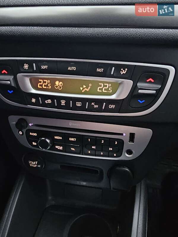 Универсал Renault Megane 2014 в Киеве фото 26 Универсал Renault Megane 2014 в Киеве