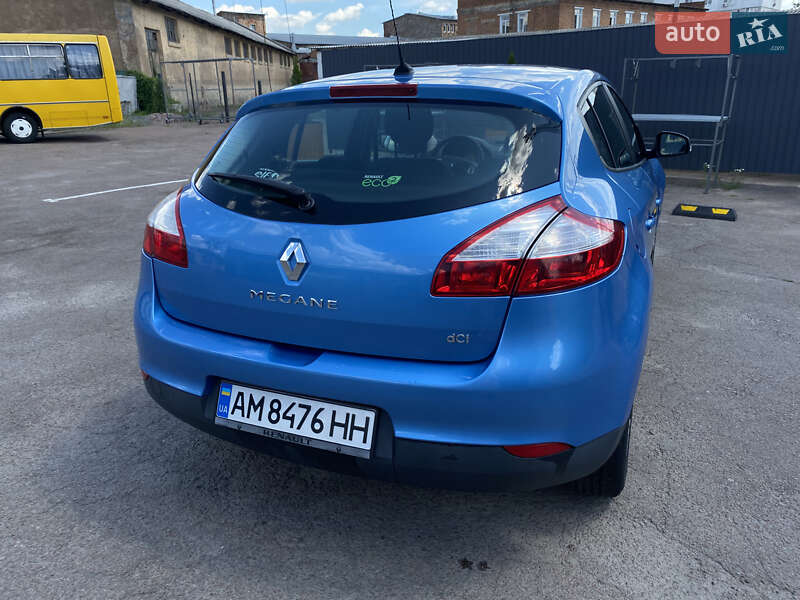 Хэтчбек Renault Megane 2012 в Коростене
