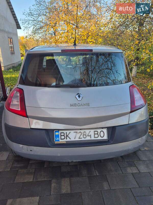 Хэтчбек Renault Megane 2005 в Дубно