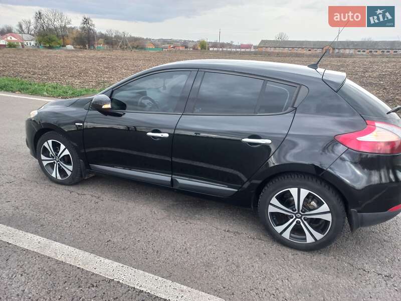 Хэтчбек Renault Megane 2011 в Ромнах