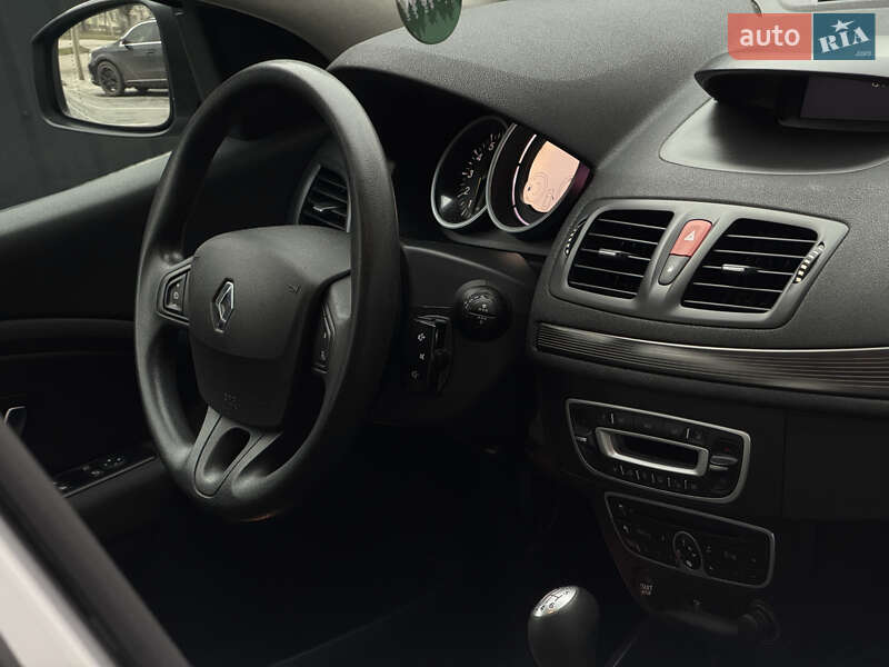 Универсал Renault Megane 2009 в Полтаве фото 107 Универсал Renault Megane 2009 в Полтаве