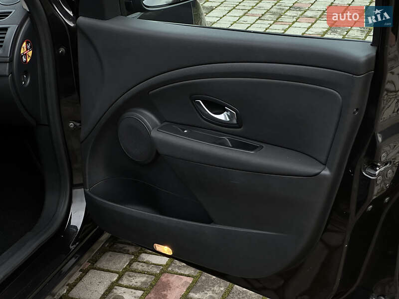 Універсал Renault Megane 2010 в Луцьку фото 37 Універсал Renault Megane 2010 в Луцьку