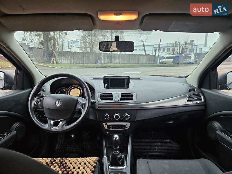 Хетчбек Renault Megane 2014 в Києві фото 3 Хетчбек Renault Megane 2014 в Києві