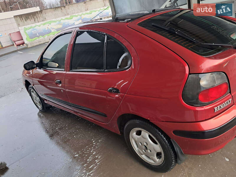 Хэтчбек Renault Megane 1998 в Виннице