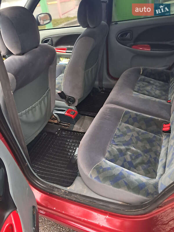 Хэтчбек Renault Megane 1998 в Виннице