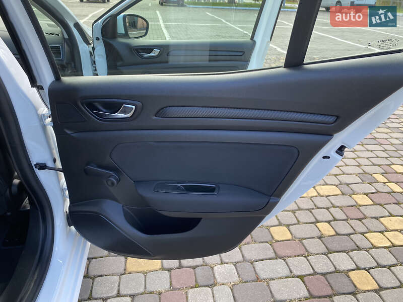 Хэтчбек Renault Megane 2017 в Луцке