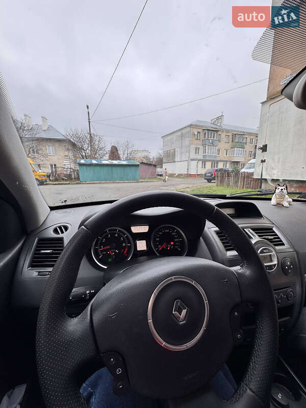 Седан Renault Megane 2007 в Стрые