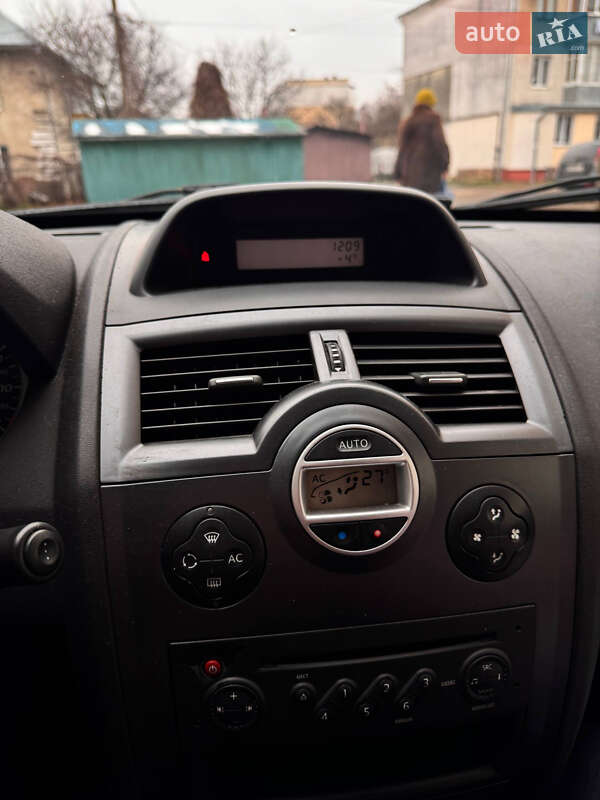 Седан Renault Megane 2007 в Стрые