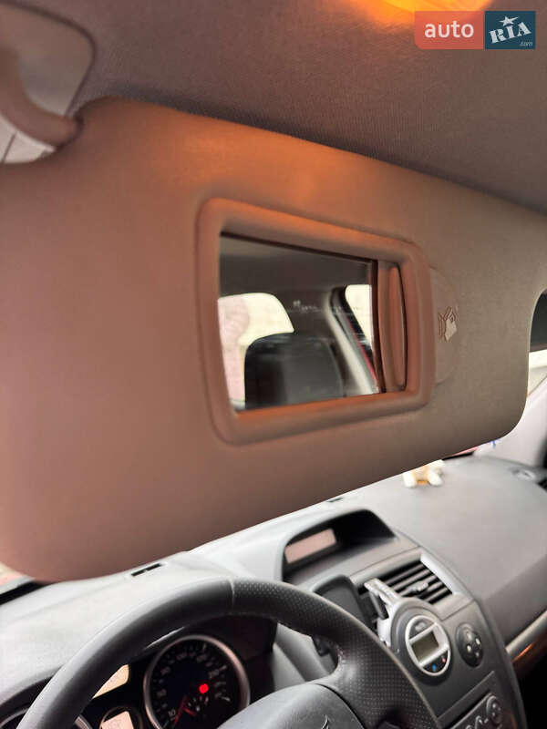 Седан Renault Megane 2007 в Стрые