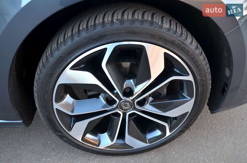 Универсал Renault Megane 2019 в Ромнах фото 14 Универсал Renault Megane 2019 в Ромнах