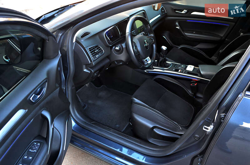 Универсал Renault Megane 2019 в Ромнах фото 19 Универсал Renault Megane 2019 в Ромнах