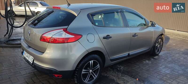 Хэтчбек Renault Megane 2010 в Прилуках