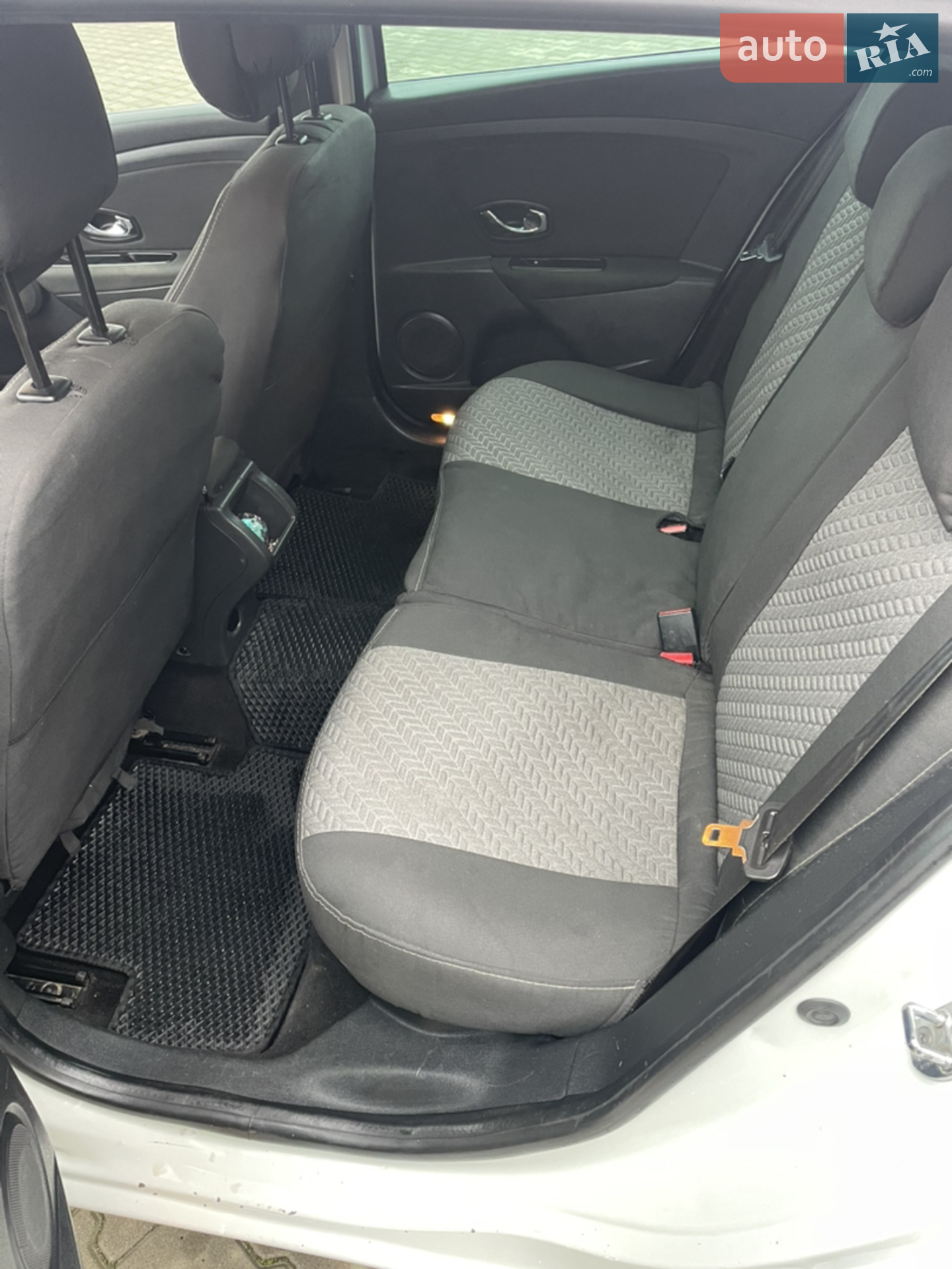 2012 Renault Megane - мініатюра 12