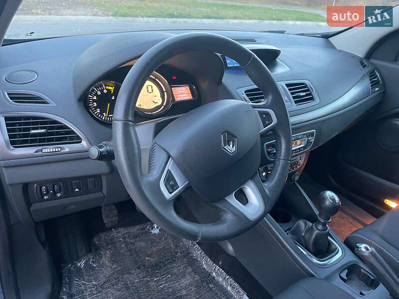 Универсал Renault Megane 2012 в Луцке фото 29 Универсал Renault Megane 2012 в Луцке