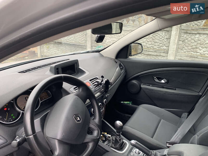 Універсал Renault Megane 2011 в Звенигородці фото 12 Універсал Renault Megane 2011 в Звенигородці