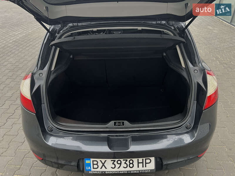 Хетчбек Renault Megane 2012 в Хмельницькому фото 8 Хетчбек Renault Megane 2012 в Хмельницькому