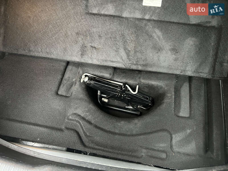 Хетчбек Renault Megane 2012 в Хмельницькому фото 10 Хетчбек Renault Megane 2012 в Хмельницькому