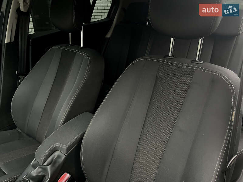 Хетчбек Renault Megane 2012 в Хмельницькому фото 19 Хетчбек Renault Megane 2012 в Хмельницькому