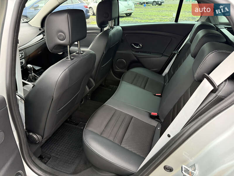 Универсал Renault Megane 2015 в Луцке фото 45 Универсал Renault Megane 2015 в Луцке