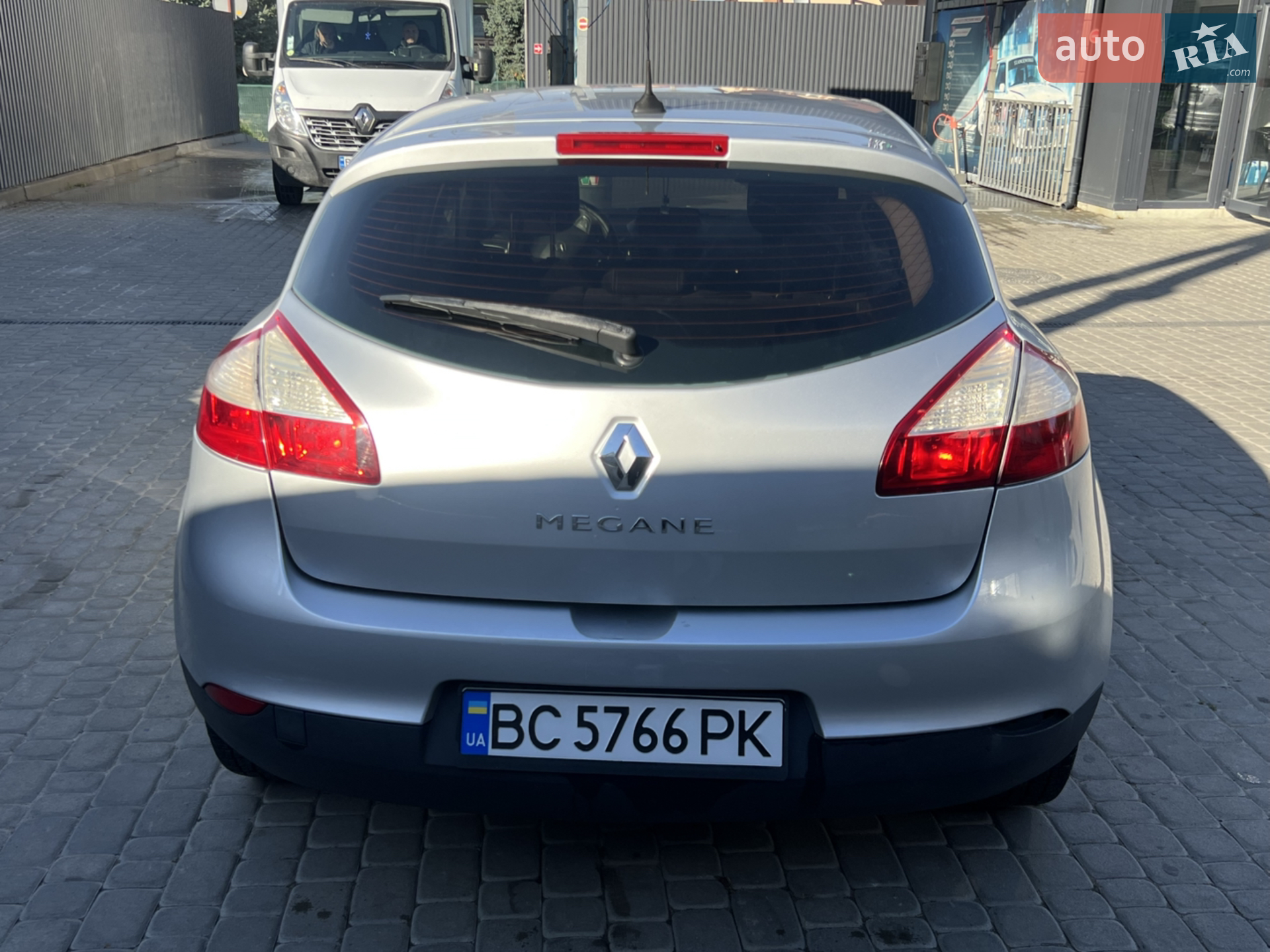 2010 Renault Megane - мініатюра 12