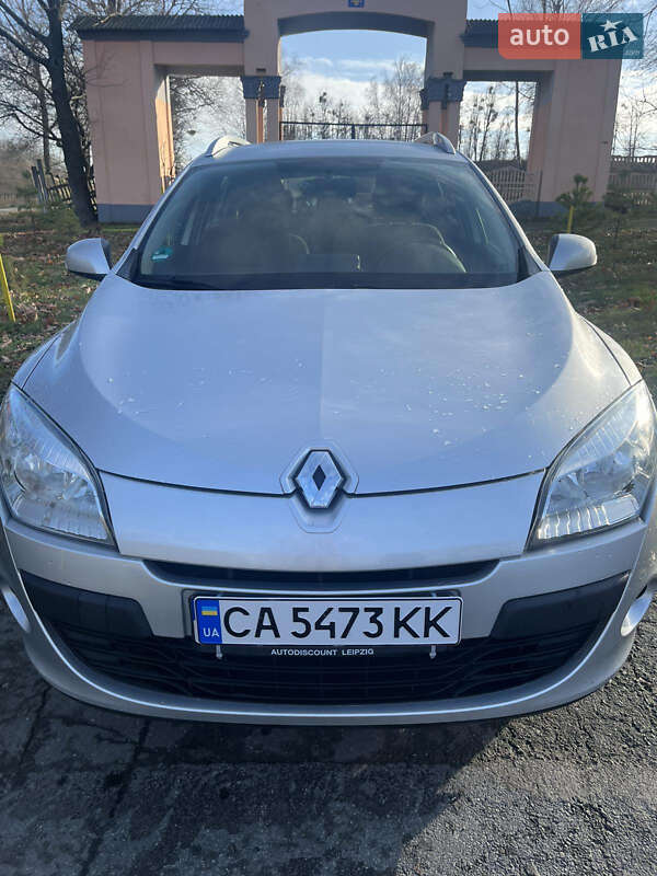 Універсал Renault Megane 2011 в Звенигородці фото 4 Універсал Renault Megane 2011 в Звенигородці