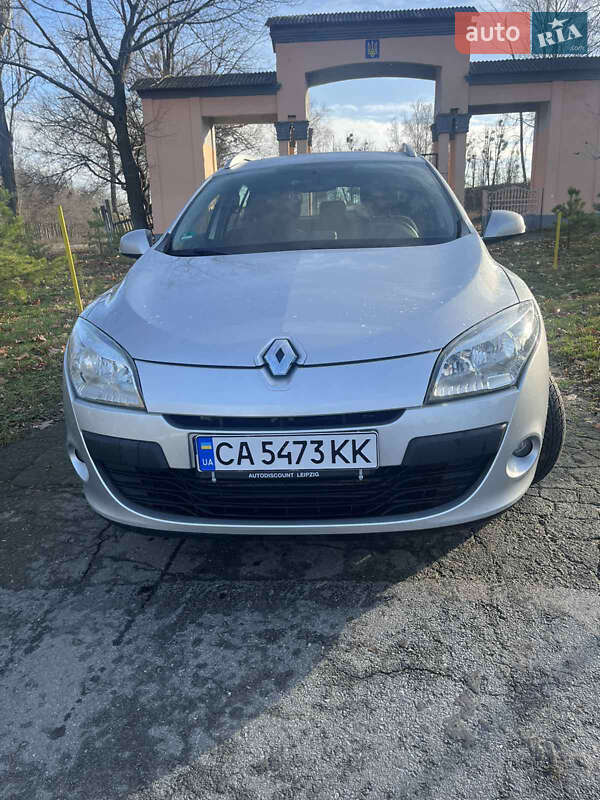 Універсал Renault Megane 2011 в Звенигородці фото 10 Універсал Renault Megane 2011 в Звенигородці