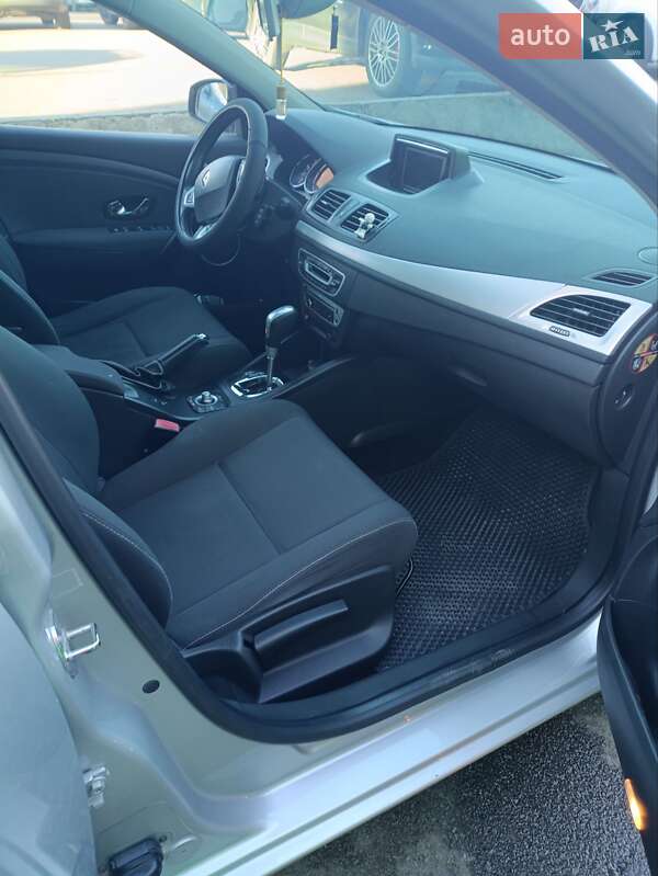 Хэтчбек Renault Megane 2012 в Ровно фото 9 Хэтчбек Renault Megane 2012 в Ровно