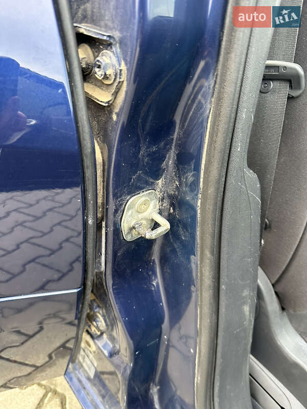 Хэтчбек Renault Megane 2003 в Коломые фото 9 Хэтчбек Renault Megane 2003 в Коломые