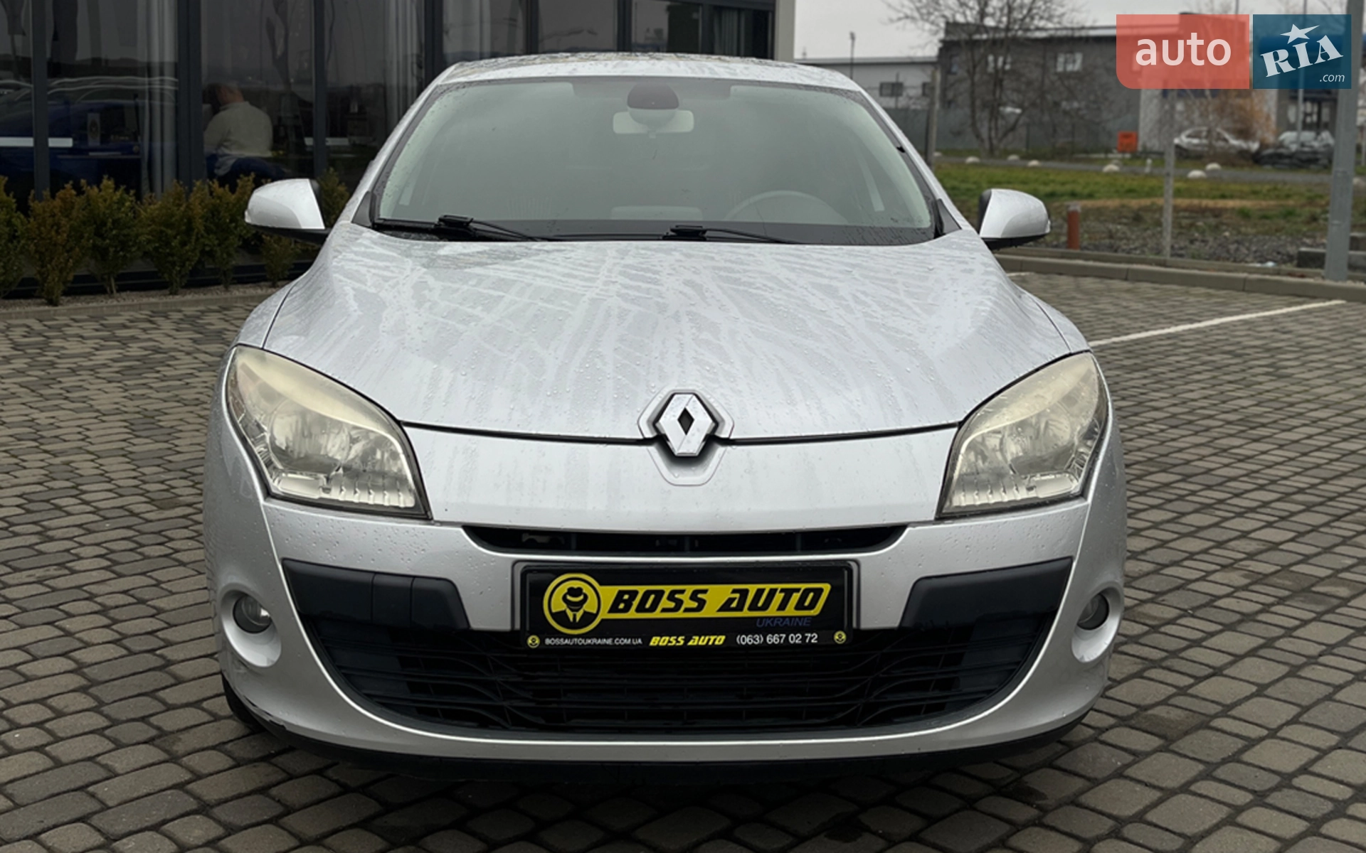 2010 Renault Megane - мініатюра 2