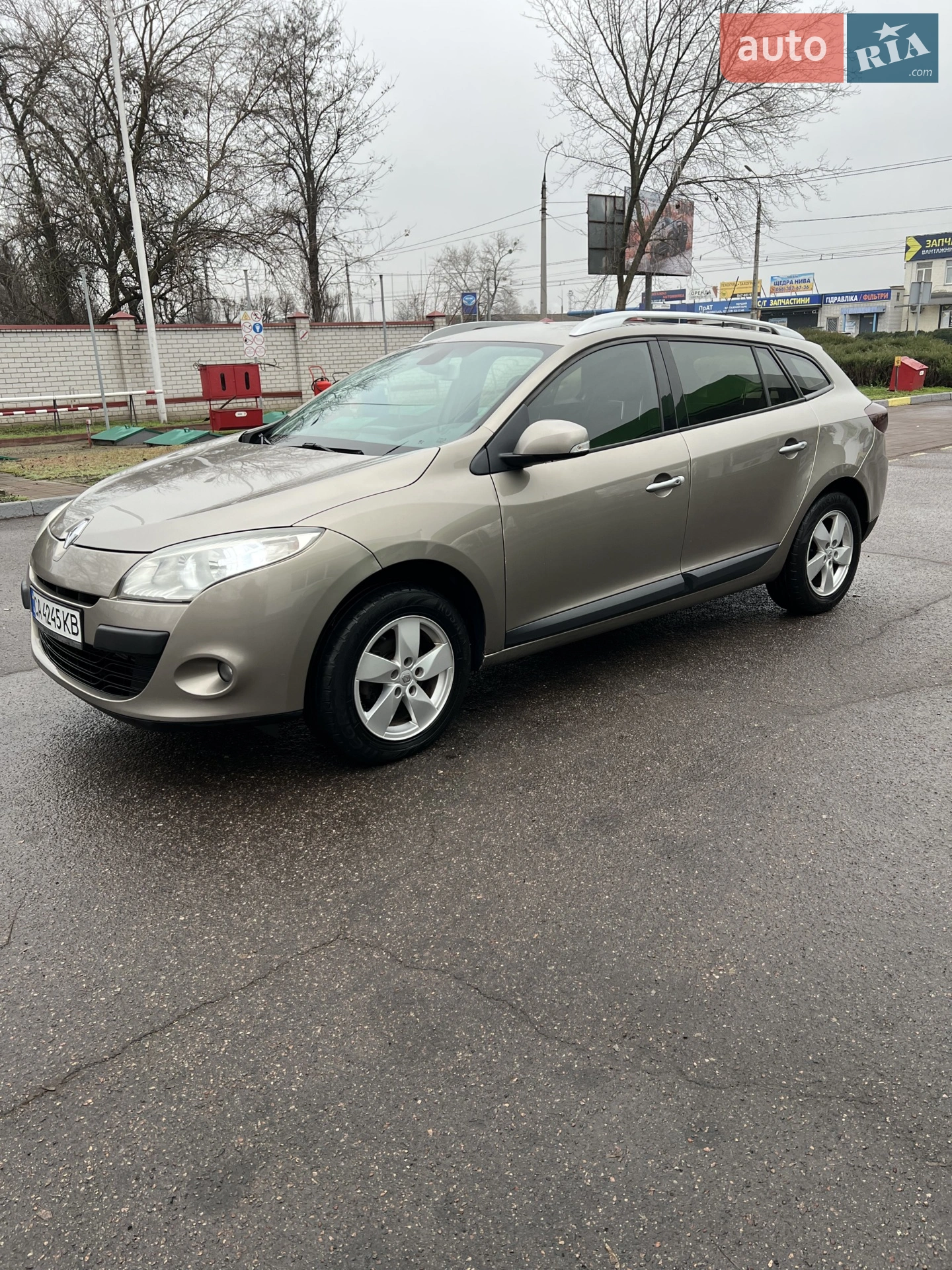 2010 Renault Megane - мініатюра 2