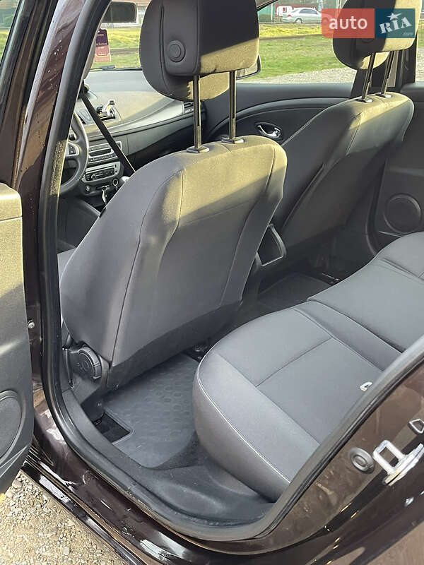 Універсал Renault Megane 2012 в Долині