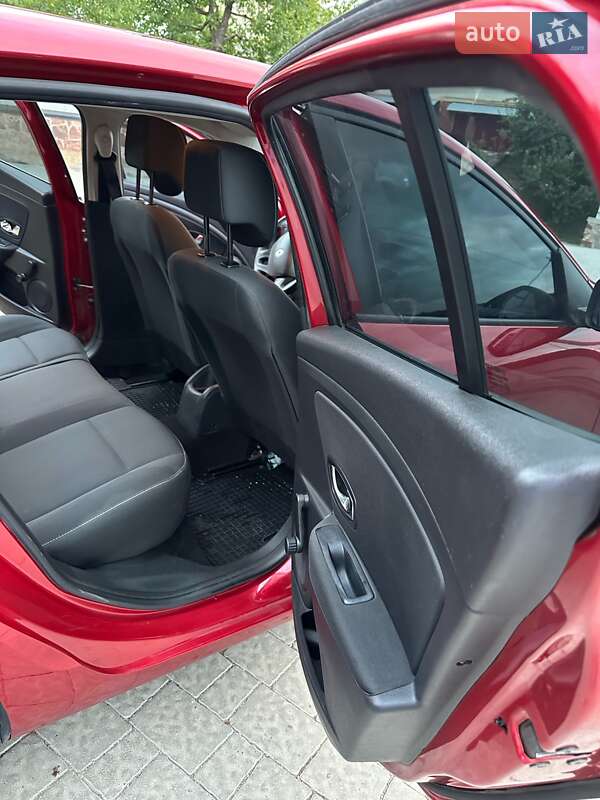 Хетчбек Renault Megane 2015 в Бучачі