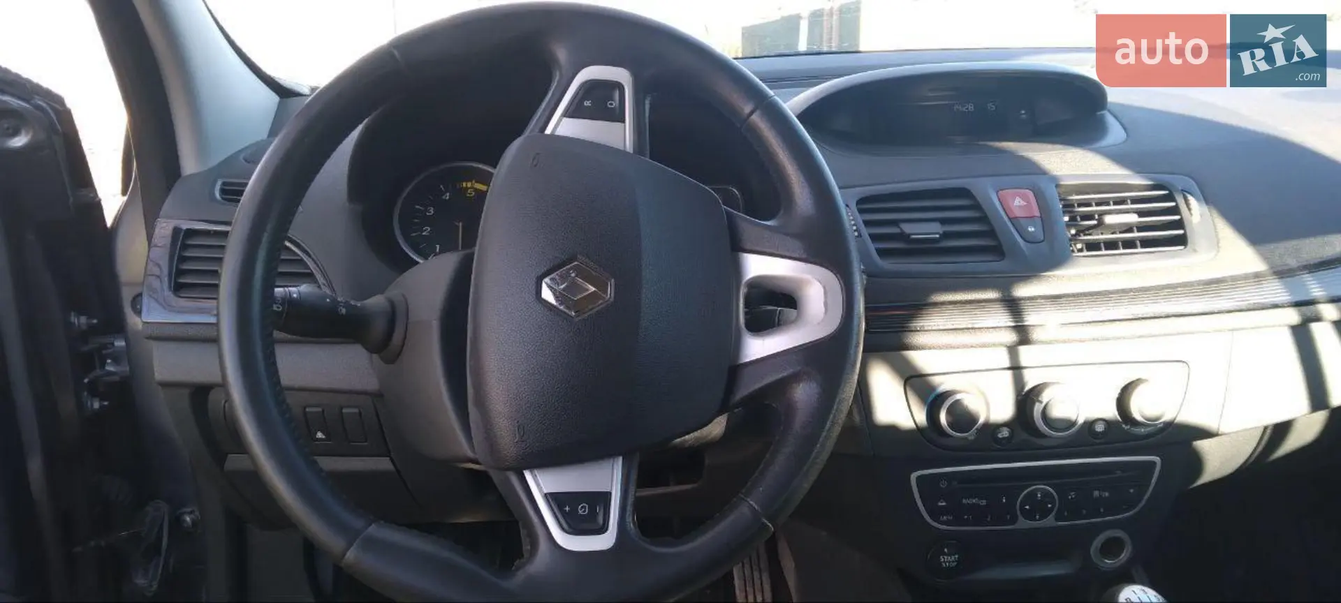 2011 Renault Megane - мініатюра 8