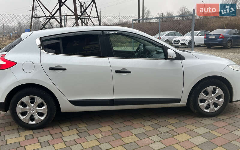 Хэтчбек Renault Megane 2011 в Стрые