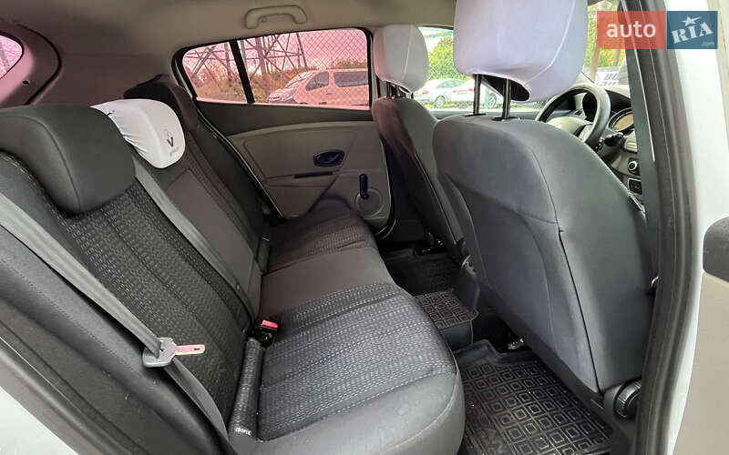 Хэтчбек Renault Megane 2011 в Стрые