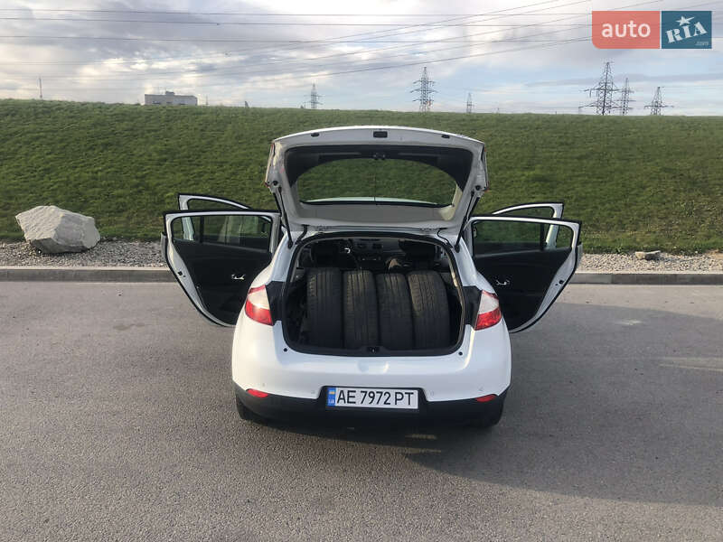 Хетчбек Renault Megane 2012 в Дніпрі фото 5 Хетчбек Renault Megane 2012 в Дніпрі