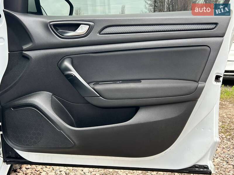 Седан Renault Megane 2019 в Одессе фото 32 Седан Renault Megane 2019 в Одессе