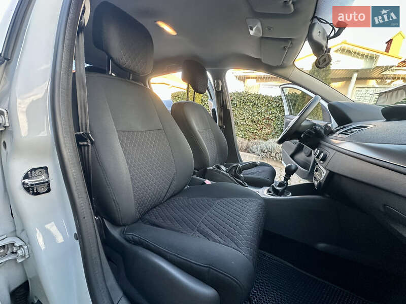 Хэтчбек Renault Megane 2014 в Одессе фото 34 Хэтчбек Renault Megane 2014 в Одессе