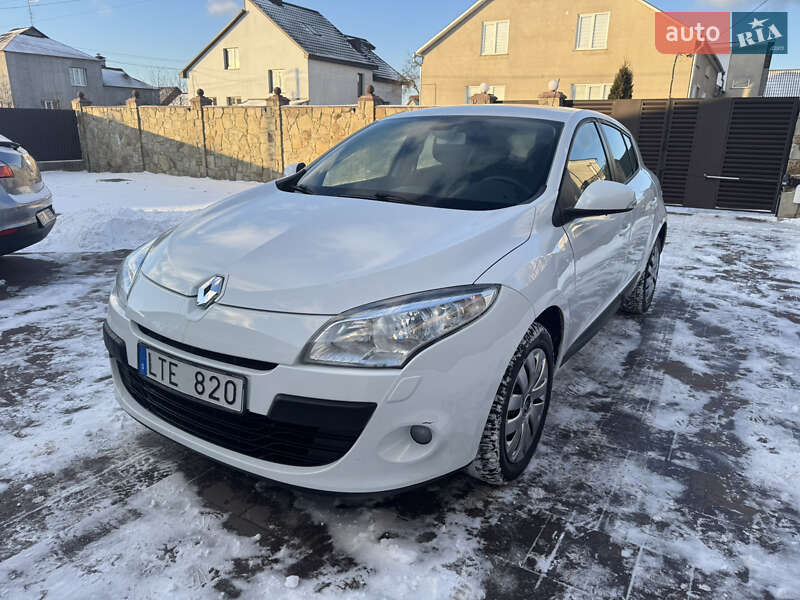 Хетчбек Renault Megane 2011 в Радивиліві фото 2 Хетчбек Renault Megane 2011 в Радивиліві