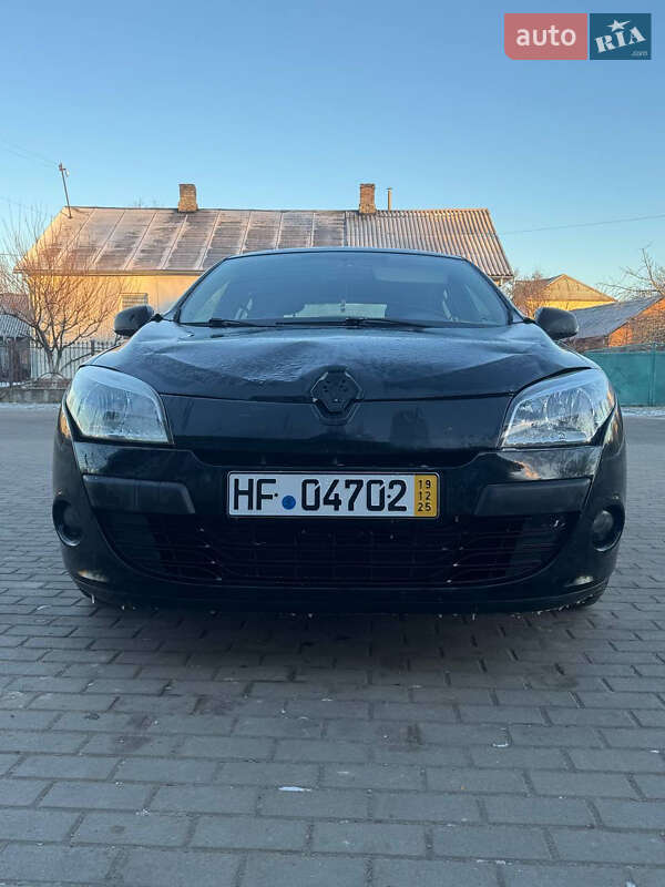 Хетчбек Renault Megane 2011 в Радивиліві фото 7 Хетчбек Renault Megane 2011 в Радивиліві