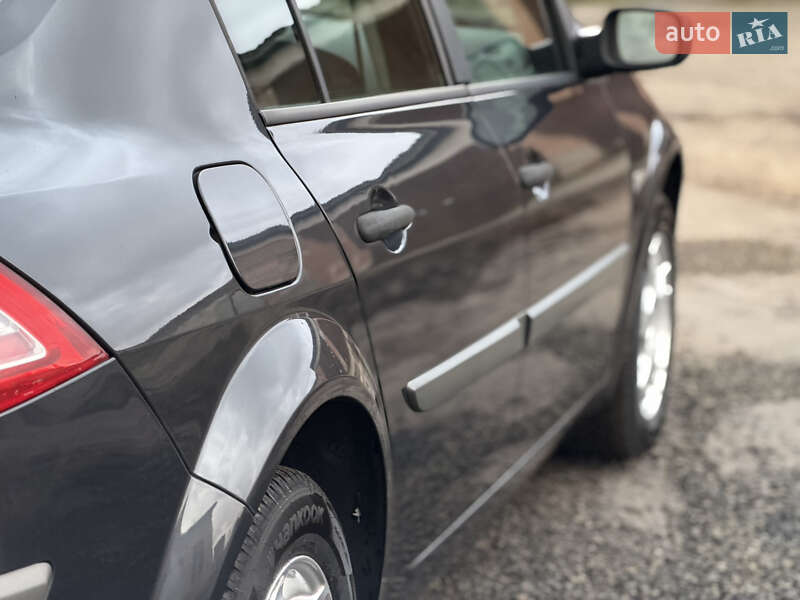 Седан Renault Megane 2009 в Камне-Каширском