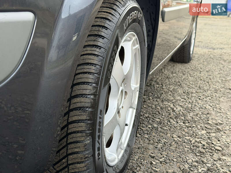 Седан Renault Megane 2009 в Камне-Каширском