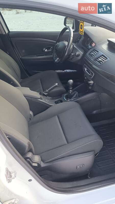 Универсал Renault Megane 2013 в Богуславе фото 14 Универсал Renault Megane 2013 в Богуславе
