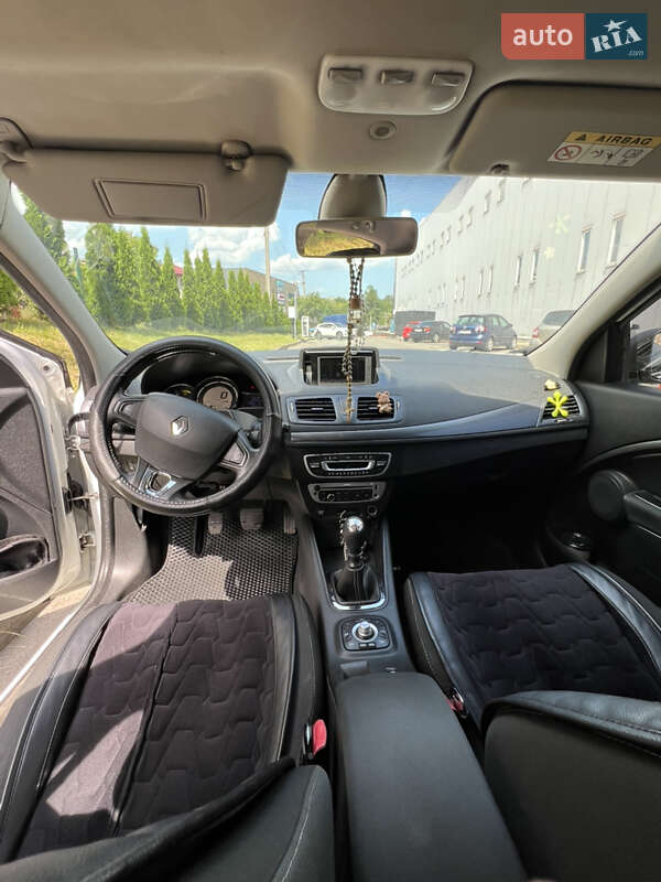 Хетчбек Renault Megane 2015 в Городку