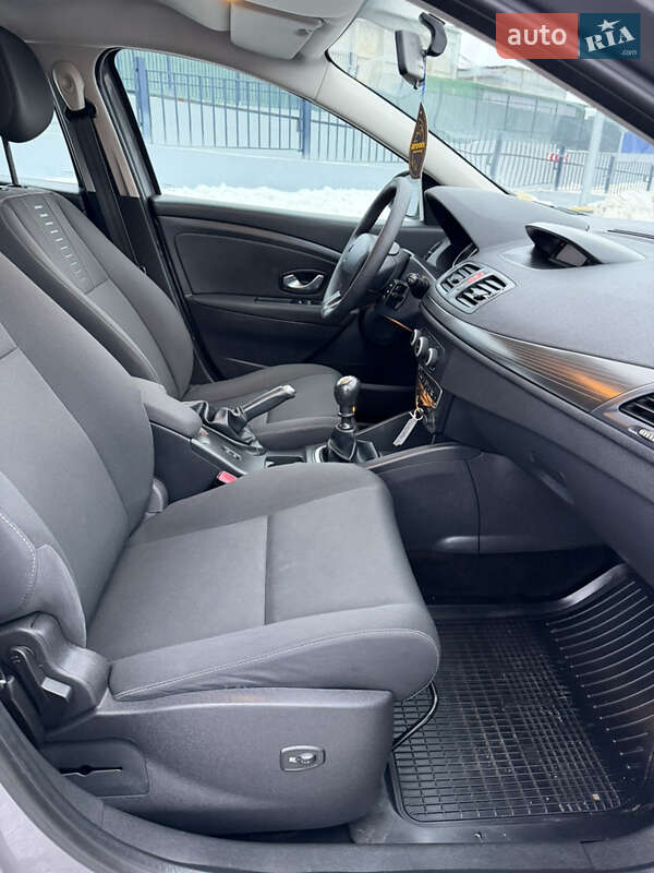 Універсал Renault Megane 2010 в Полтаві фото 11 Універсал Renault Megane 2010 в Полтаві