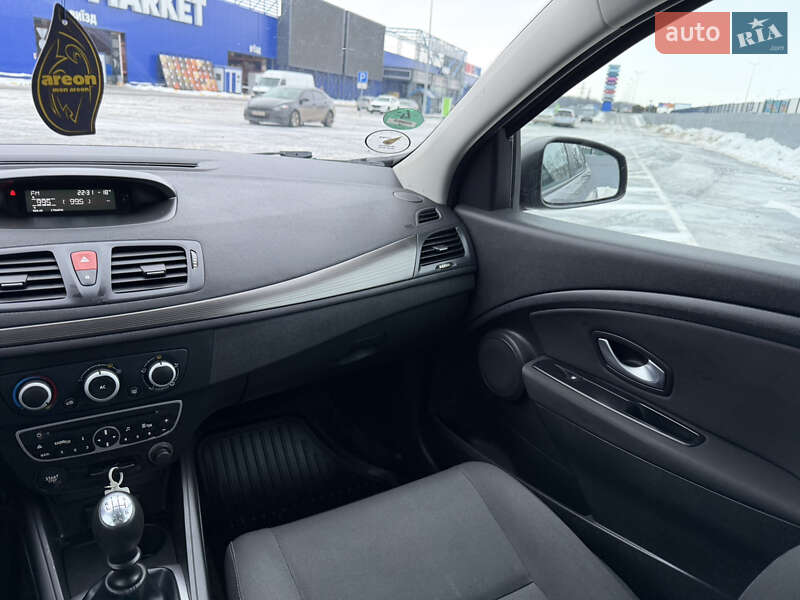 Універсал Renault Megane 2010 в Полтаві фото 15 Універсал Renault Megane 2010 в Полтаві